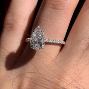 LASTACT WEDDING RING SIZE 6